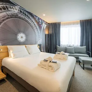 Hotel Novotel 20 Belleville, Paris