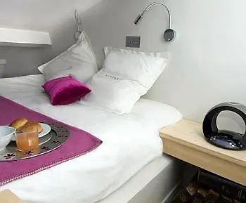 Les Appartements Helzear Saint Honore Paris 4*,